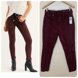 BlankNYC The READE Crop Skinny Jean Snake Print